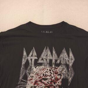 Def Leppard Band Graphic Short Sleeve Crew Neck Shirt Womens Size 2XL Black